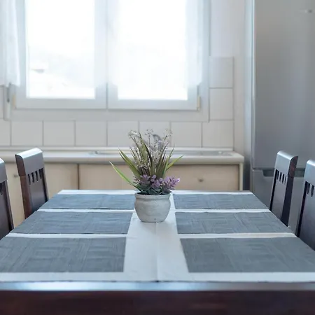 Mouses Thassos * לימנאס